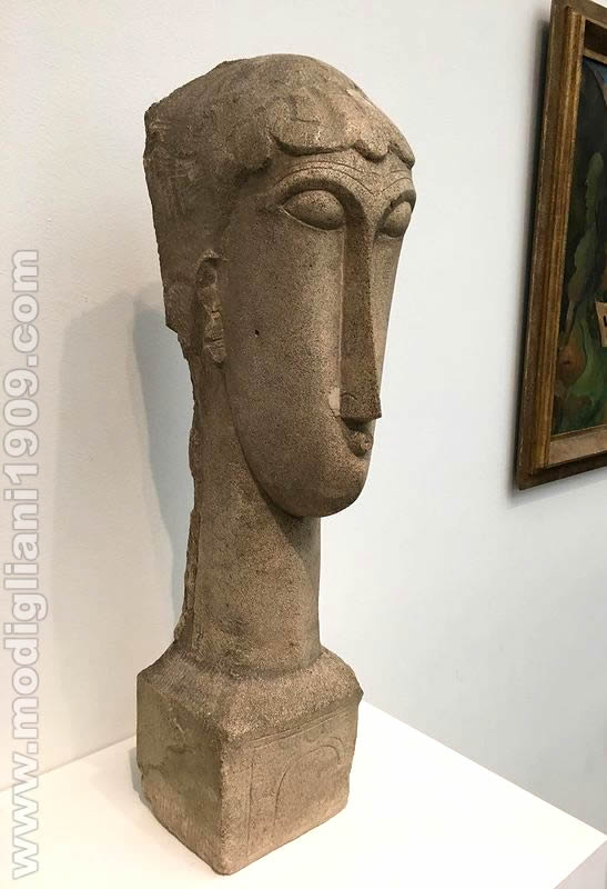 Tête de femme, Amedeo Modigliani, 1911 - 1912, Pierre calcaire, Philadelphia Museum of Art (Gift of Mrs. Maurice J. Speiser in memory of her husband, 1950)